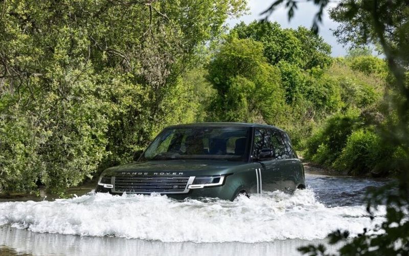 Range Rover Electric Wading In River